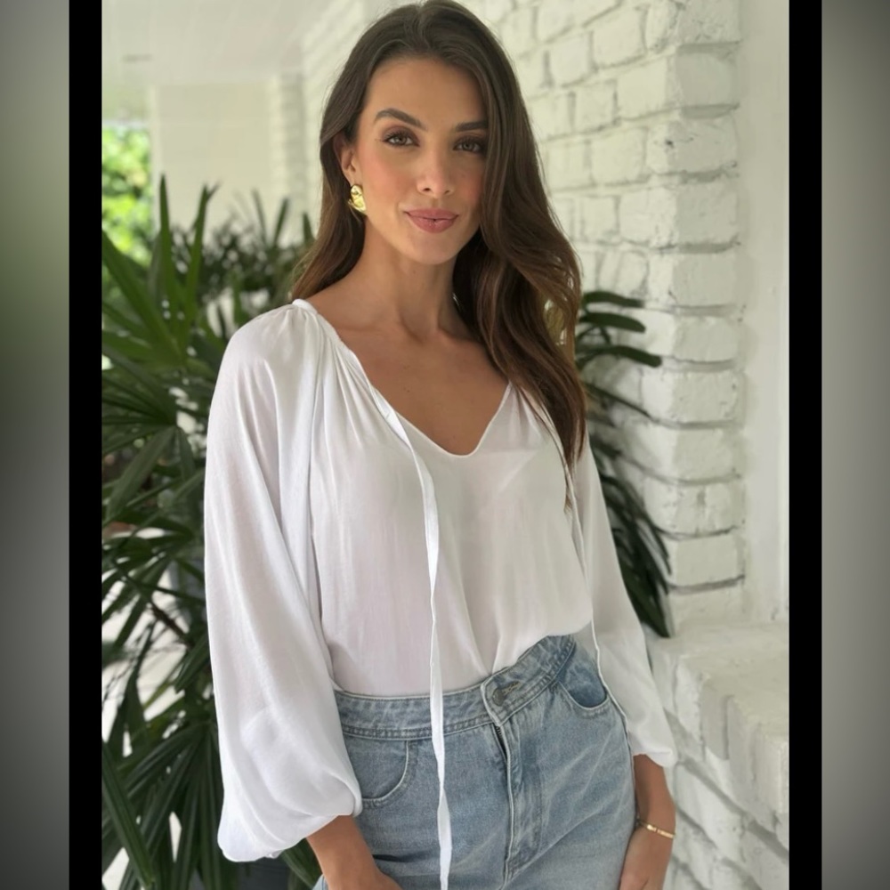 Silky white peasant top #78